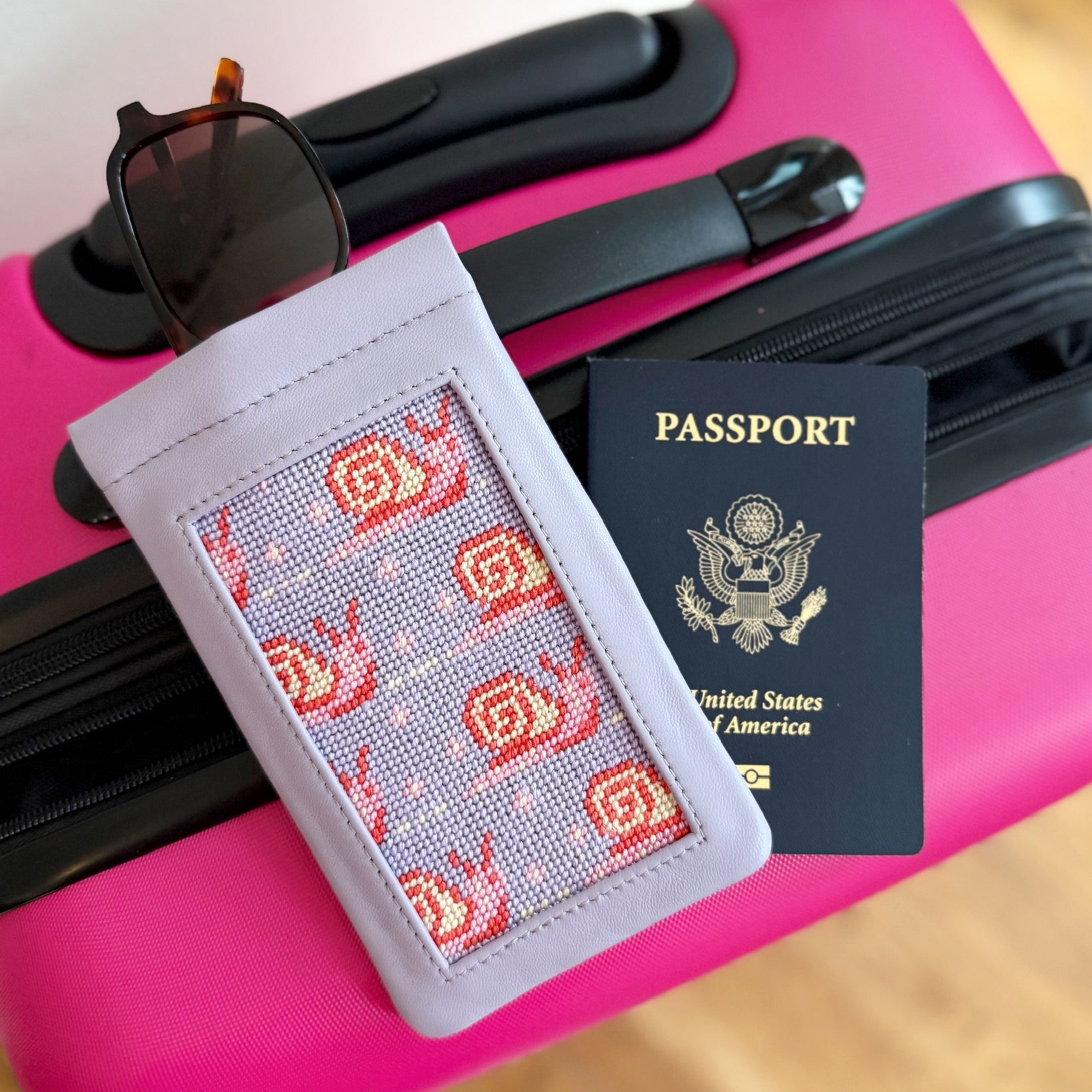 "Snailed It" Happy Stitching All-In-One Eyeglasses Case Kit - KC Needlepoint