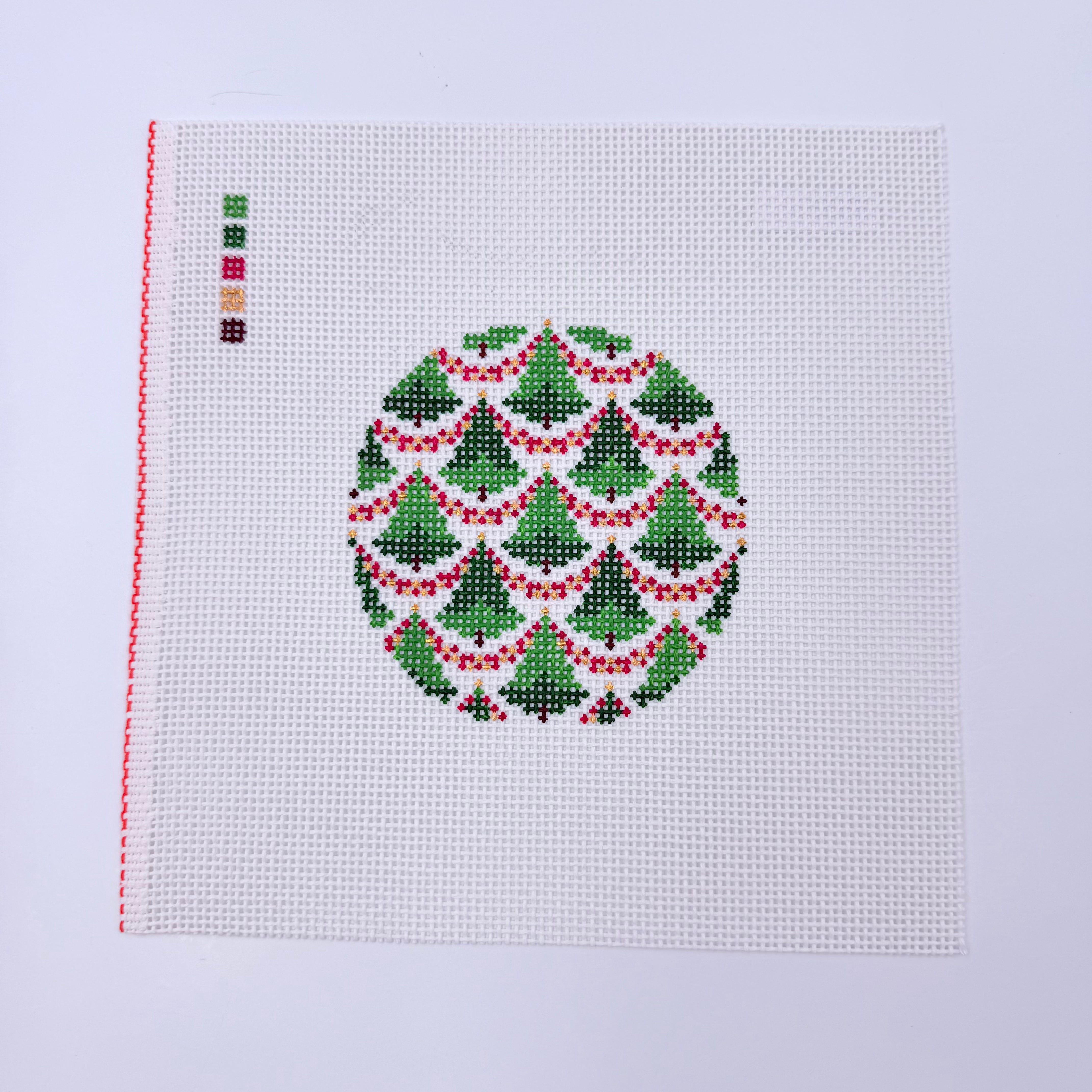 Bargello Christmas Tree Round Canvas - KC Needlepoint