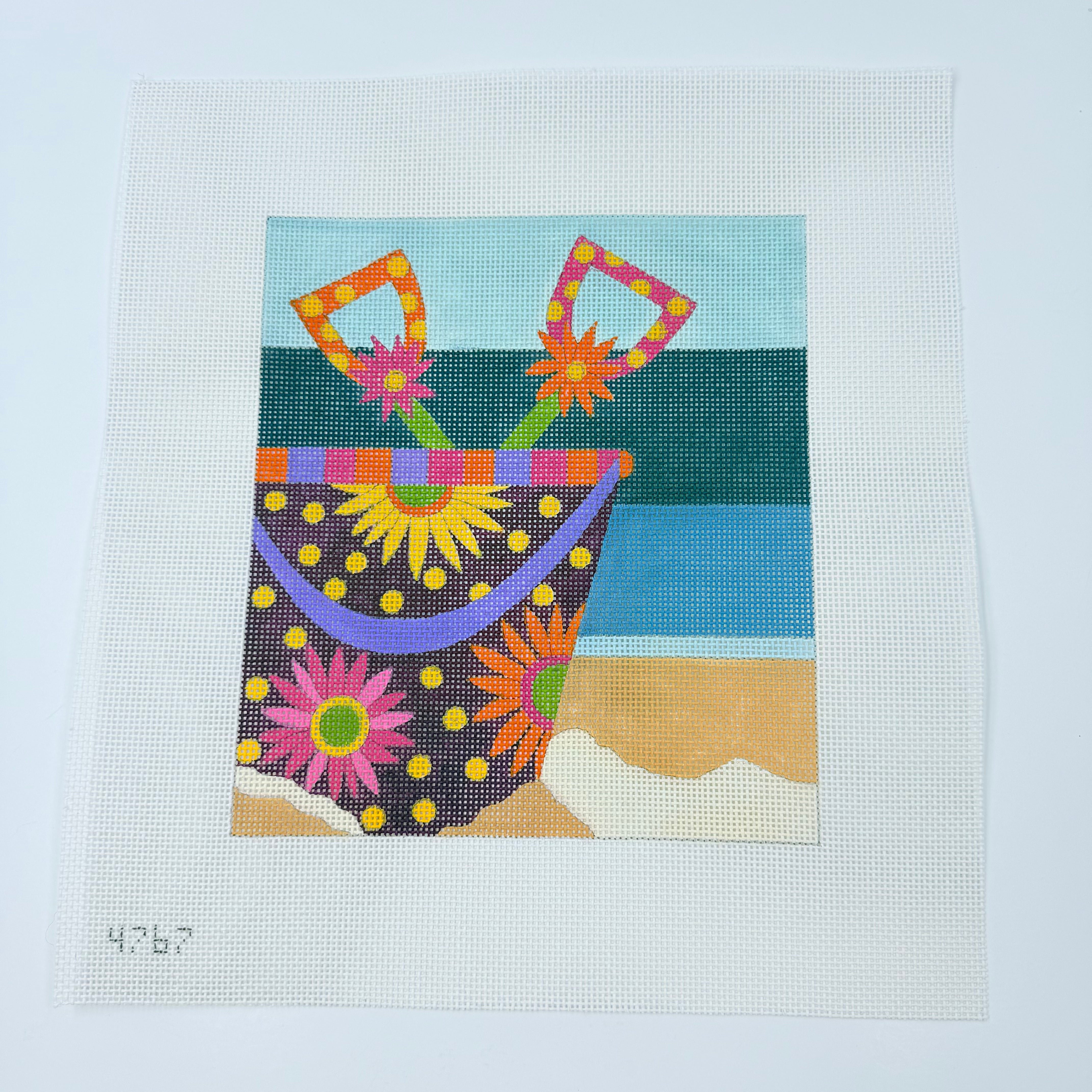 Daisy Sand Pail Canvas - KC Needlepoint