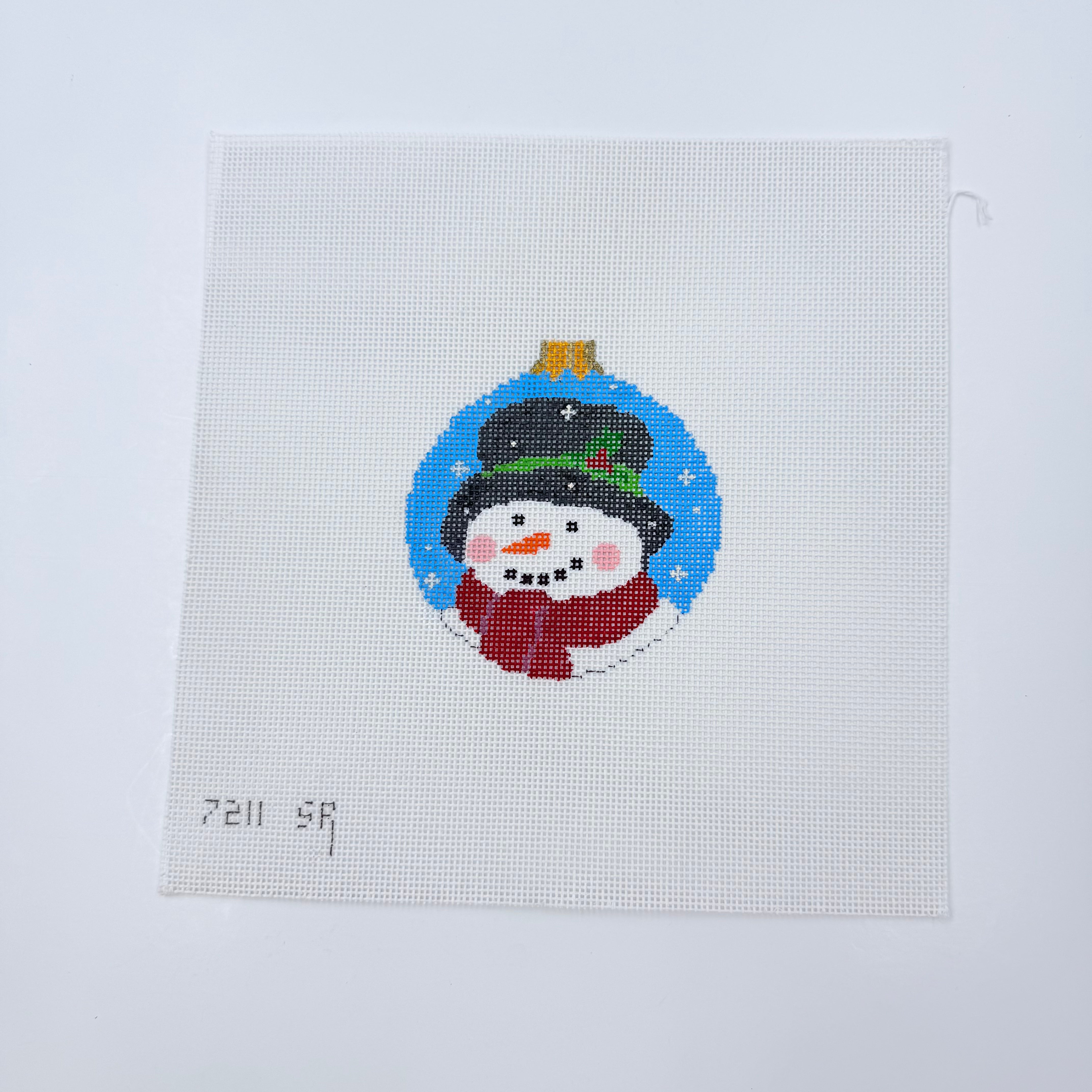 Snowman Face Round Canvas - KC Needlepoint