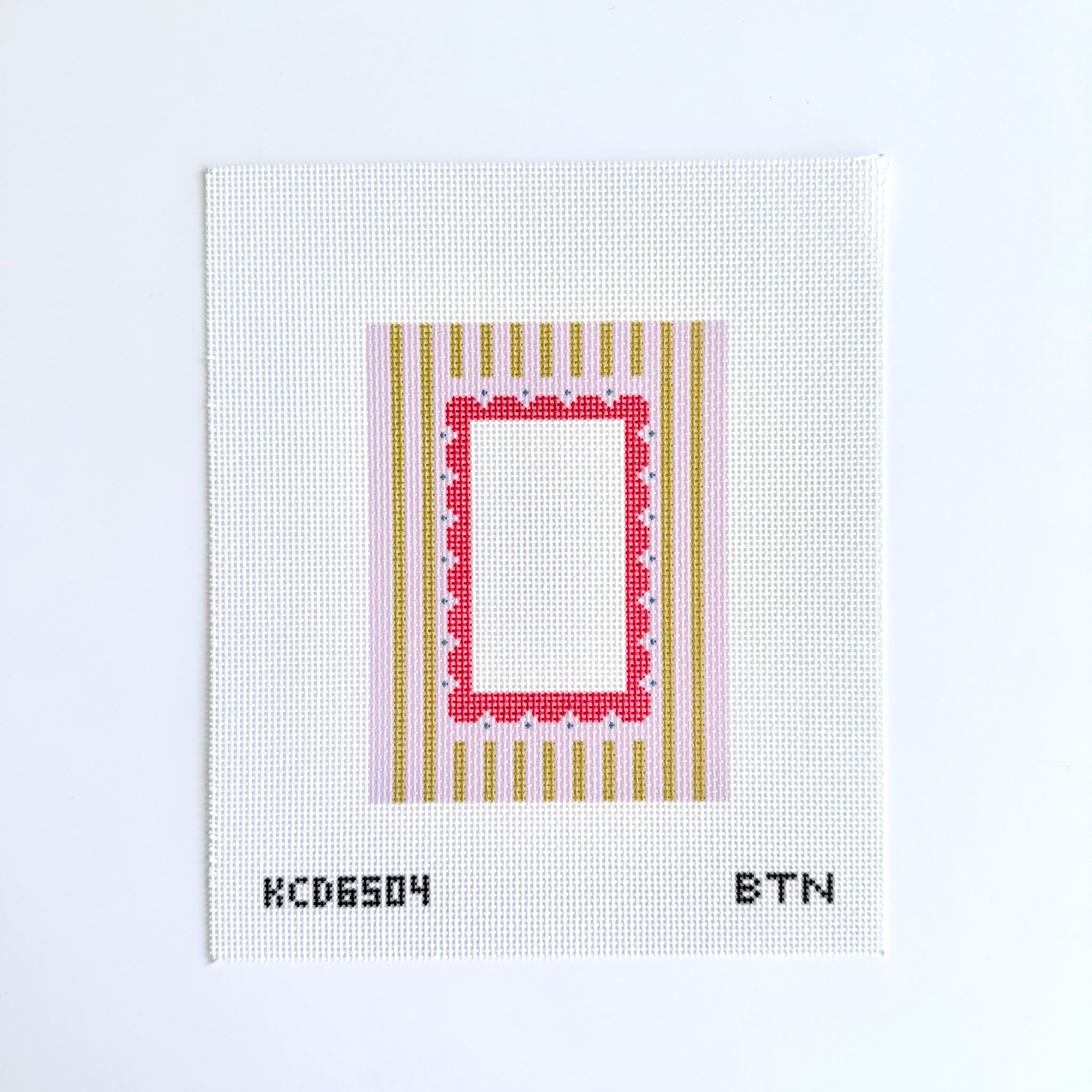Scallop Mini Polaroid Frame Canvas - KC Needlepoint