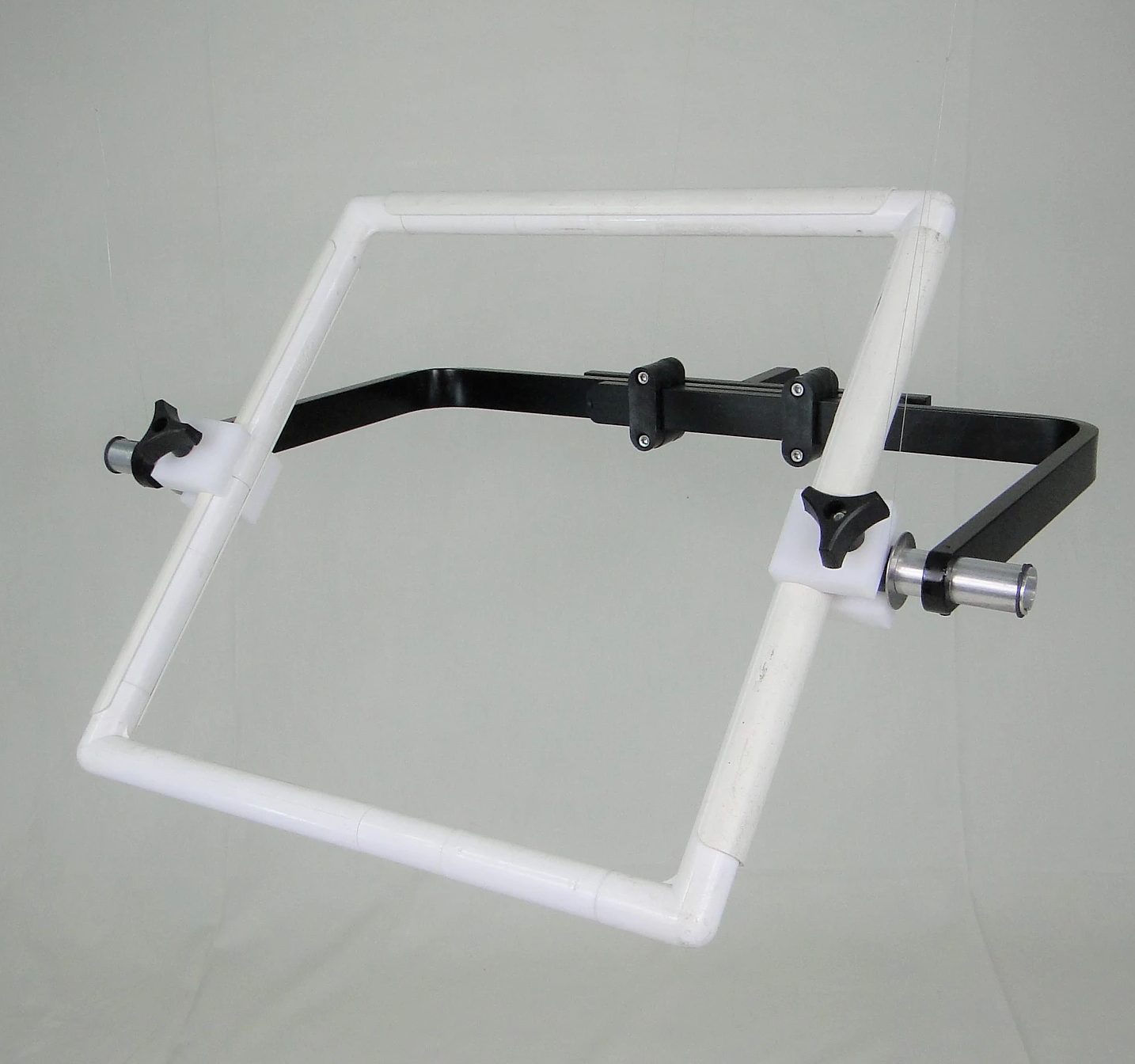 Q-Snap Holder - KC Needlepoint