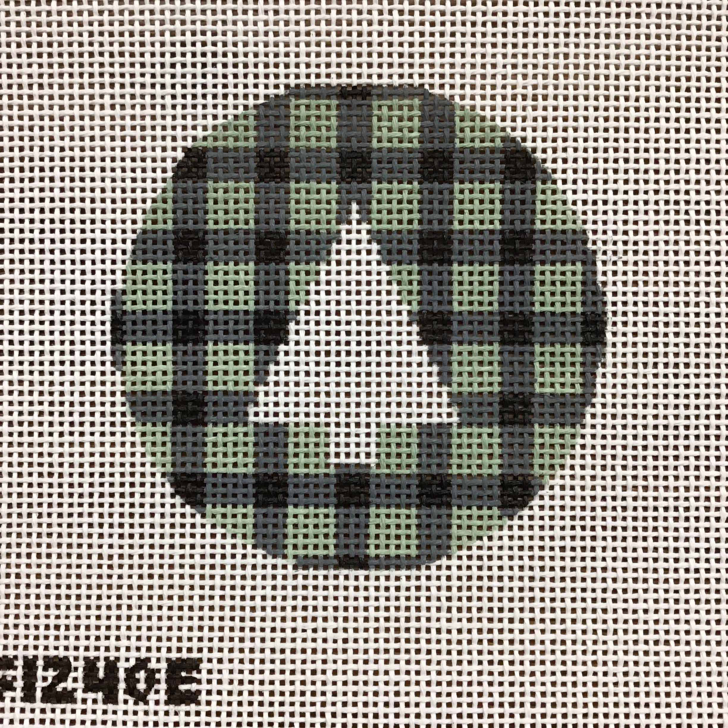 Tree on Plaid Round Canvas - KC Needlepoint