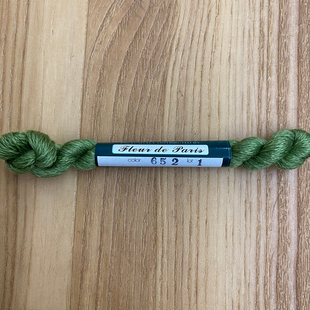 Bella Lusso Merino Wool 652 Medium Yellow Green - KC Needlepoint